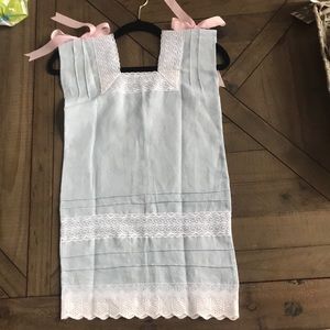 Vestido de niña hecho con Lino italiano 100%